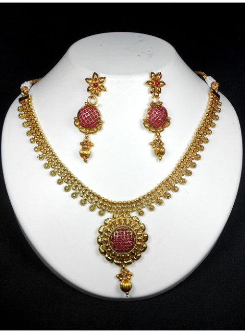 Exclusive Polki Set